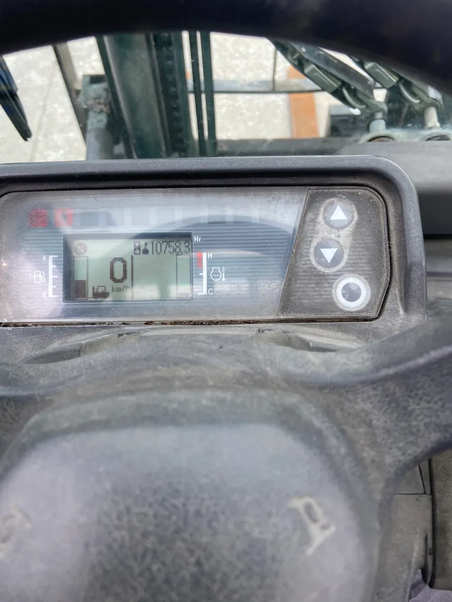 Mitsubishi Forklift - Image 2