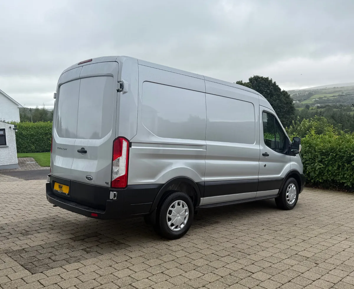 2021 (212 Reg) Ford Transit MWB L2H2 2.0 EBL 290 - Image 4