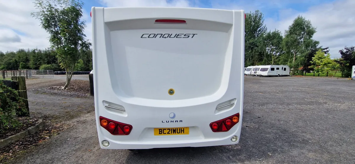 Lunar Coastline caravan 4 berth - Image 4