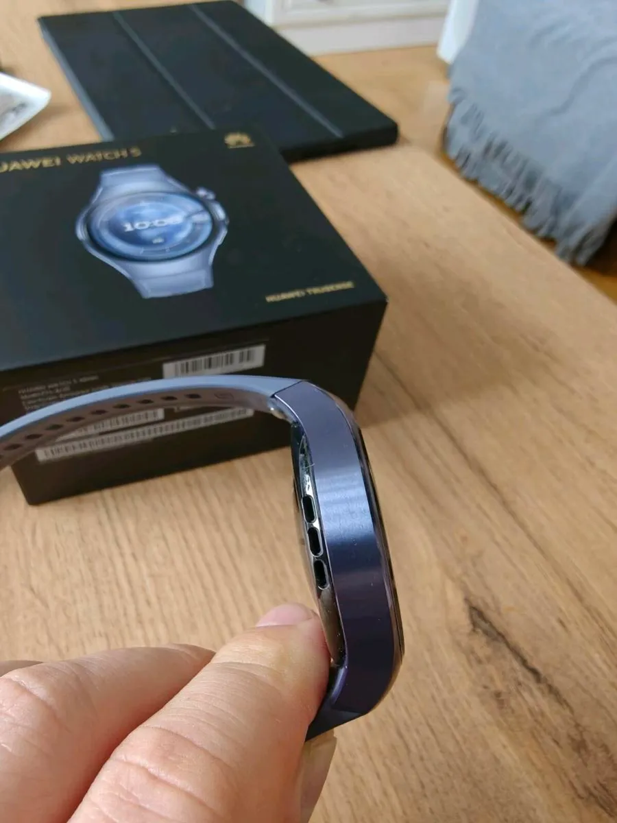 Huawei watch 5 - Image 2