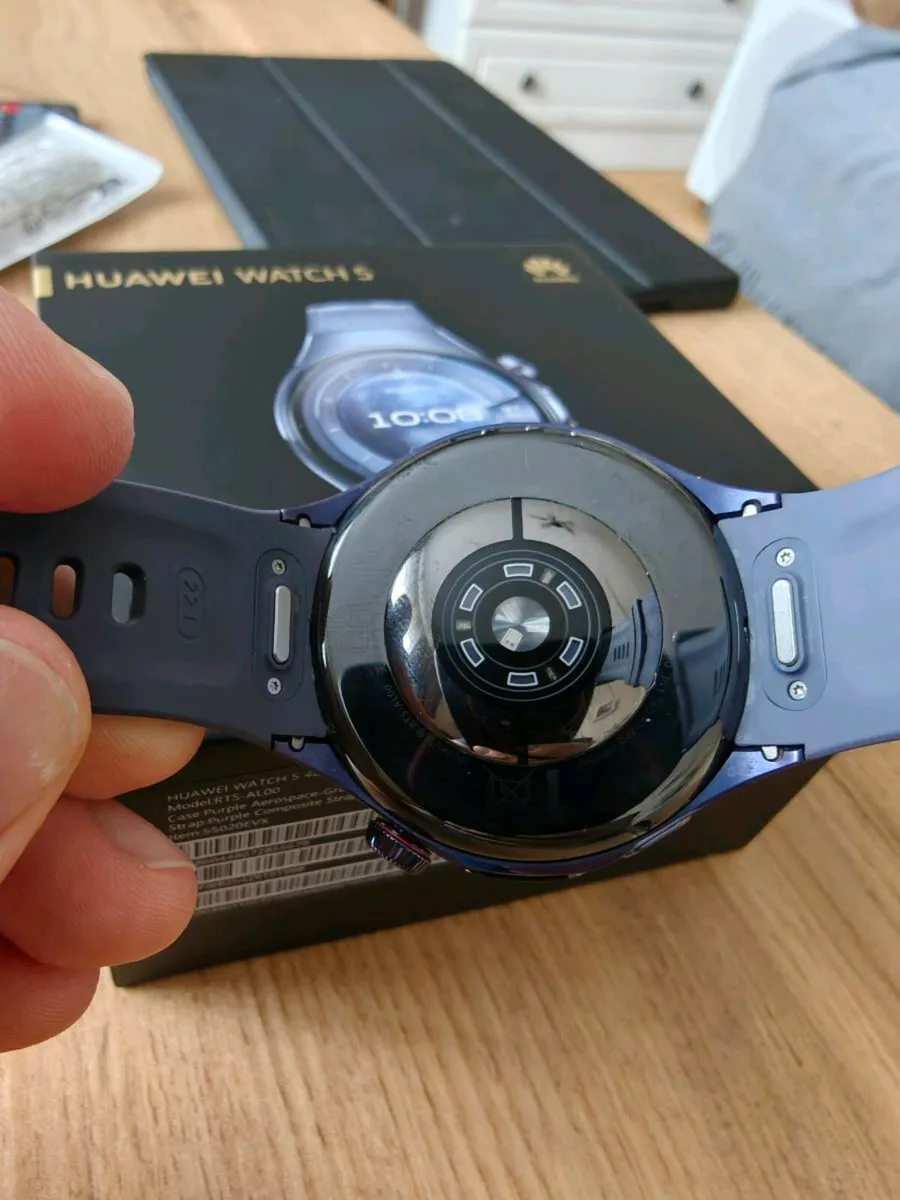 Huawei watch 5 - Image 4