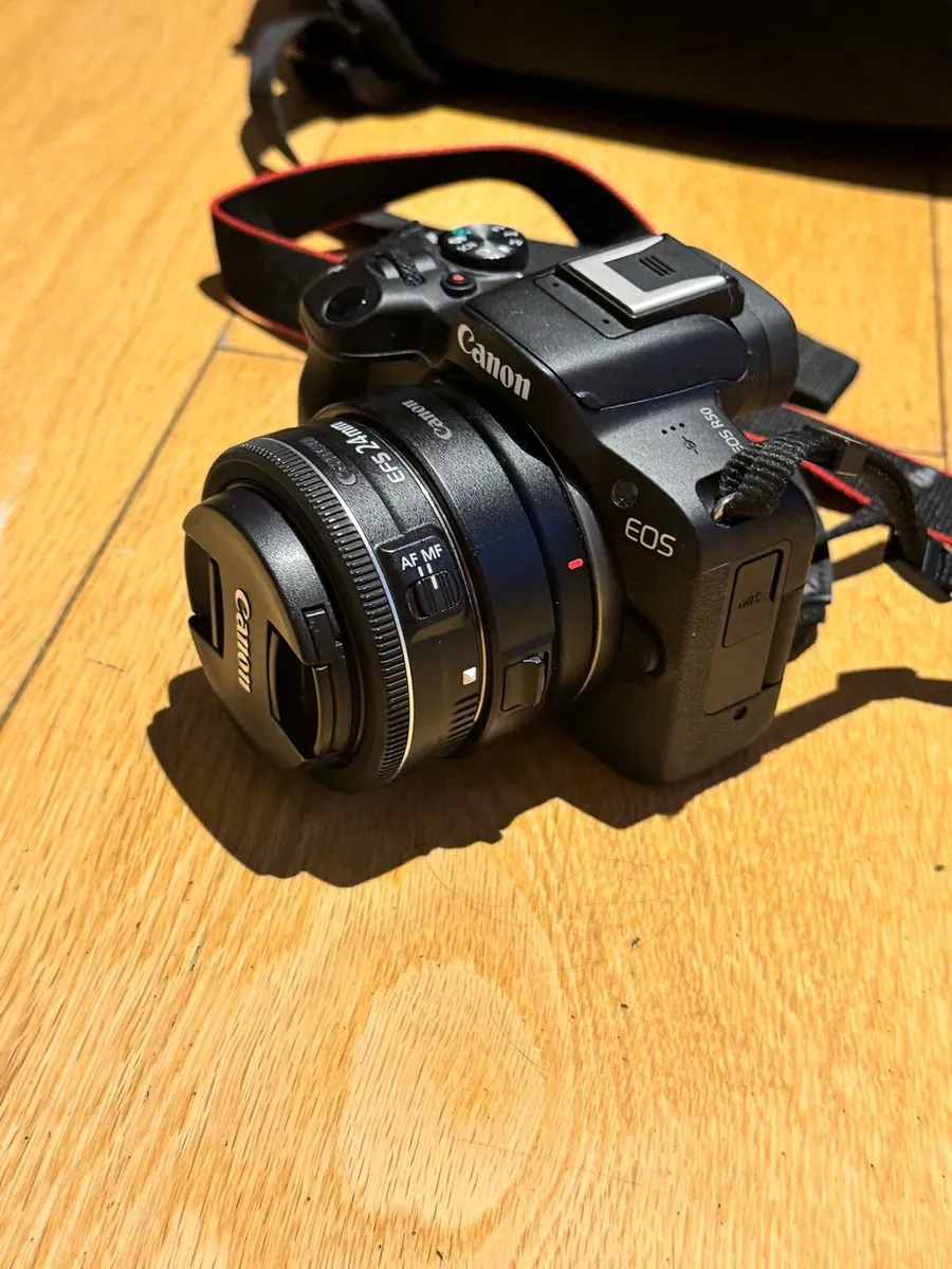 Canon camera bundle - Image 2