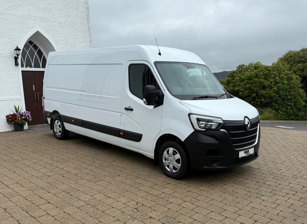 2023 Renault Master Fwd Lm35dci 180BHP NO-VAT!!! - Image 1
