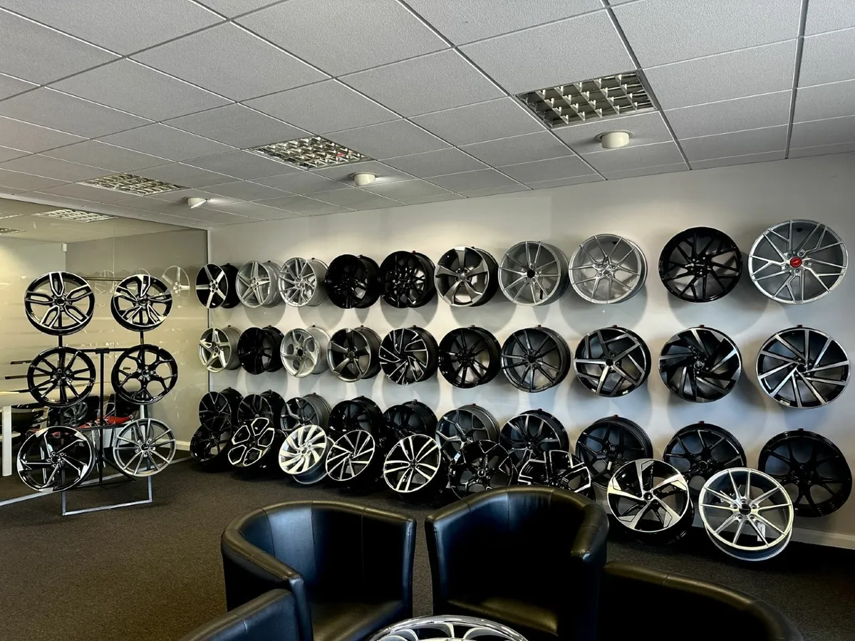 *OFFER* 18" 5x112 Alphards Alloy wheels (Alphard) - Image 4