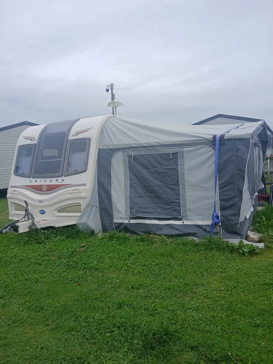 Bailey Unicorn Madrid, poled awning and floor. - Image 3