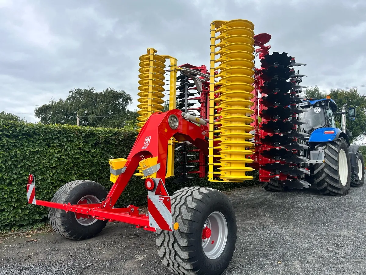 Pottinger 5m Disc Harrow - Image 1