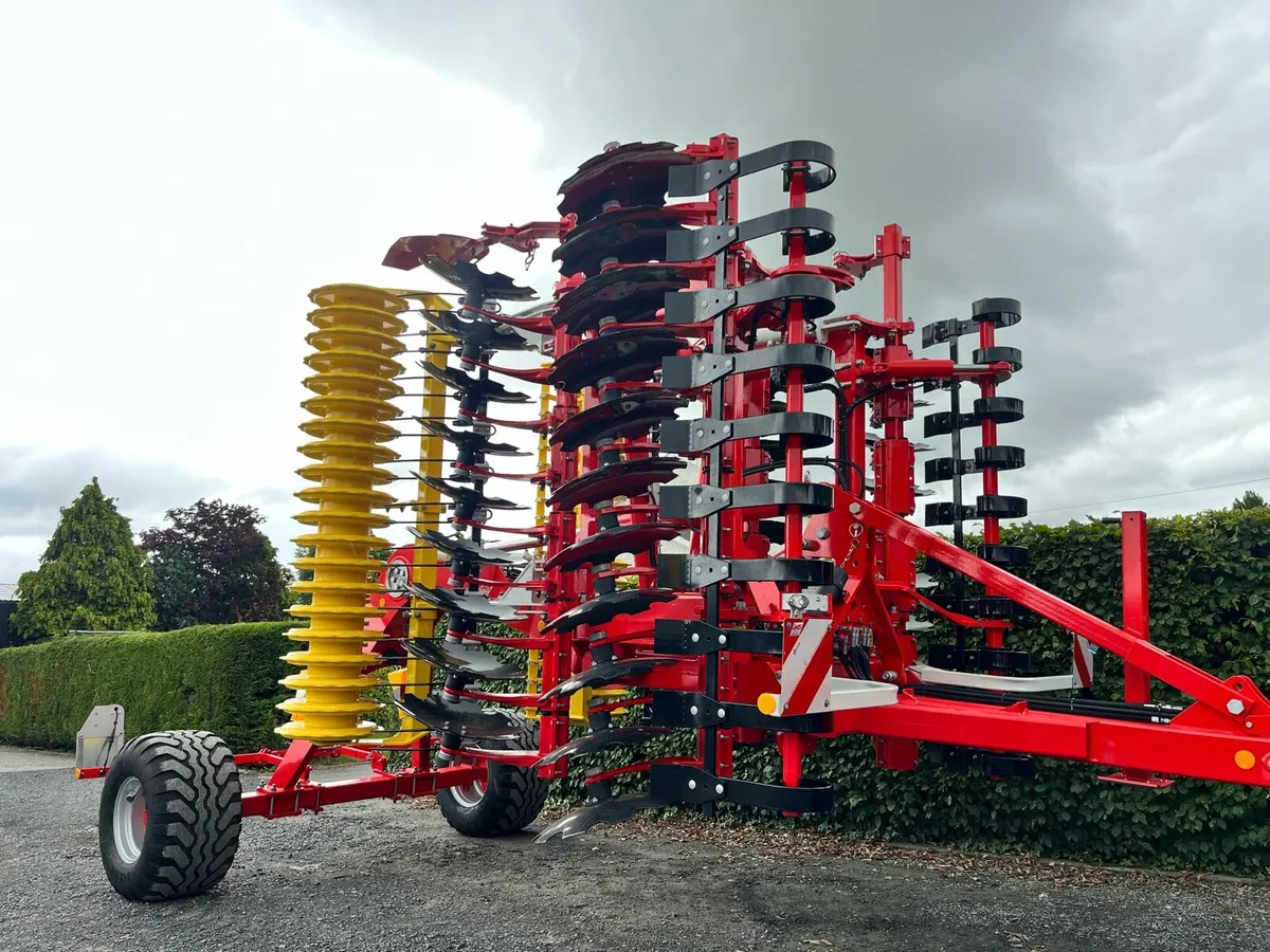 Pottinger 5m Disc Harrow - Image 2