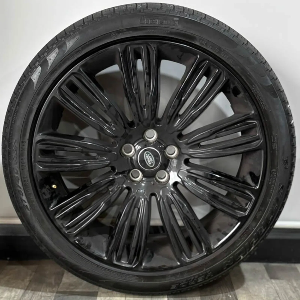 22" Genuine RANGE ROVER SPORT Alloy Wheels & Tyres - Image 2