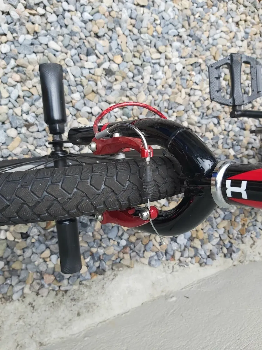 BMX bike  20 inch - Image 2