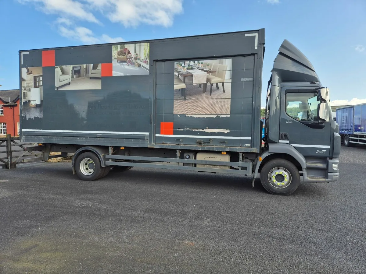 2017 Daf LF55.180, 14 tonner, 24ft box - Image 1