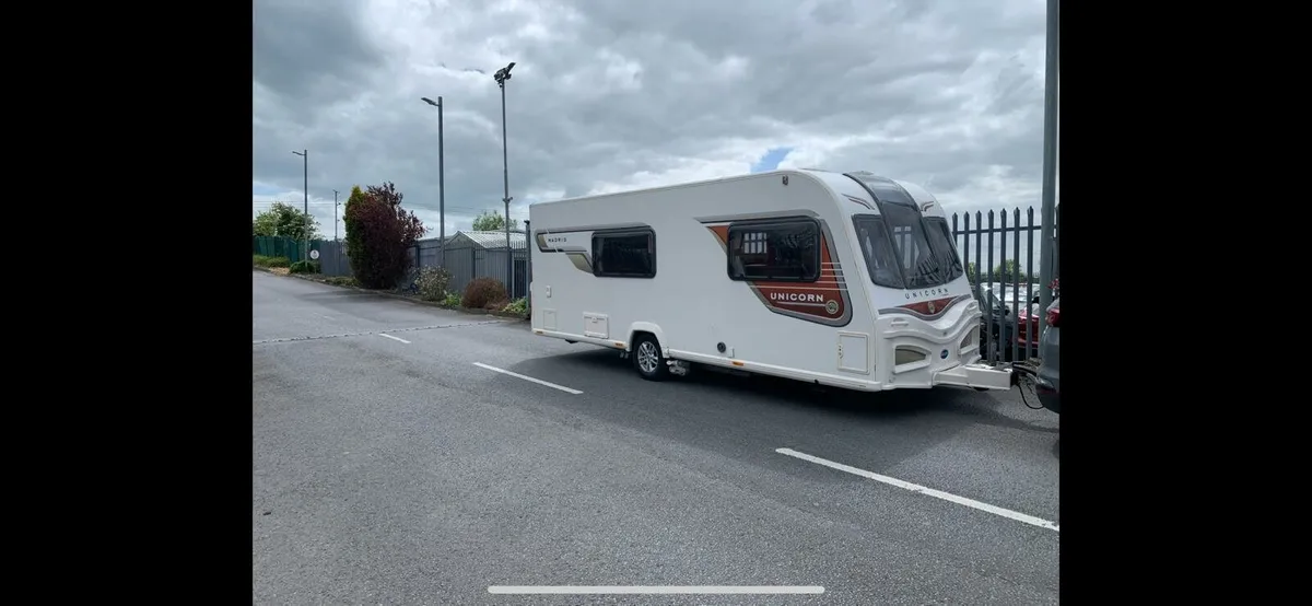 Bailey Unicorn Madrid, poled awning and floor. - Image 2