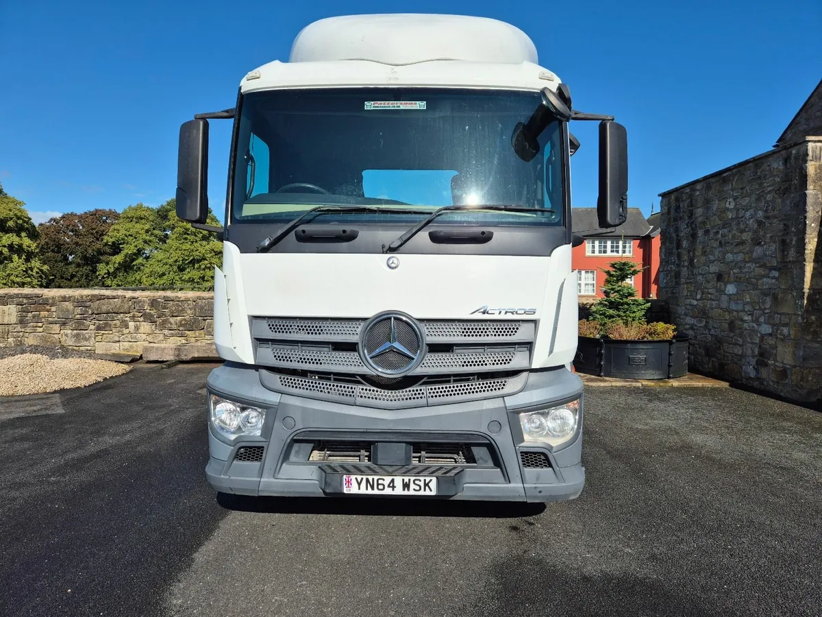 2014 Merc Actros 1834 4x2 350000kms - Image 3