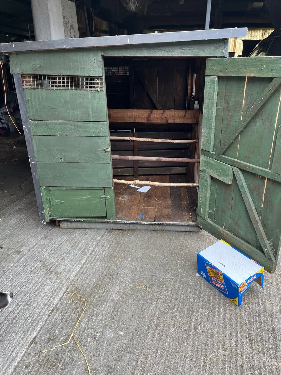 Hen boxes for sale - Image 2