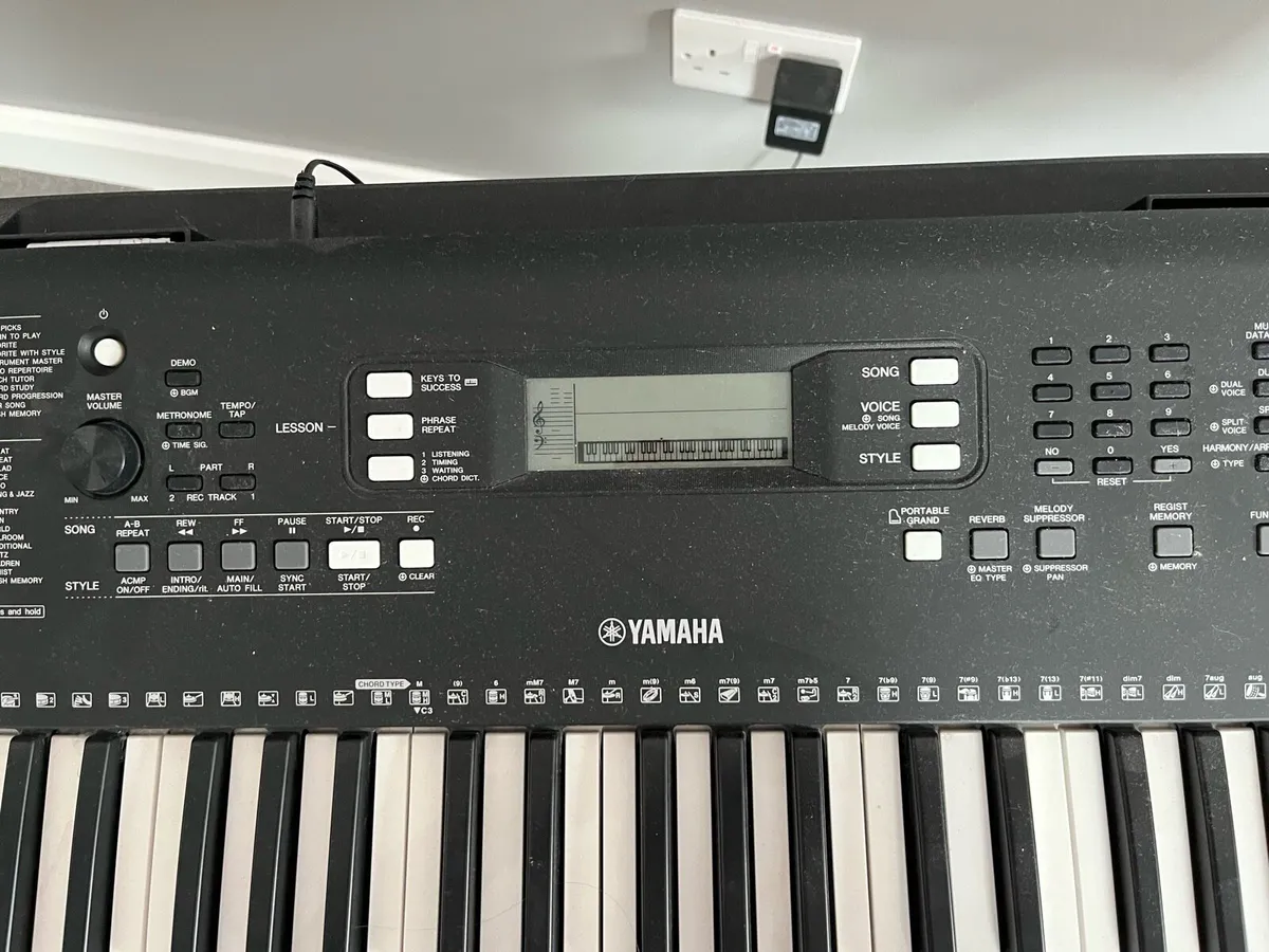Yamaha keyboard - Image 3