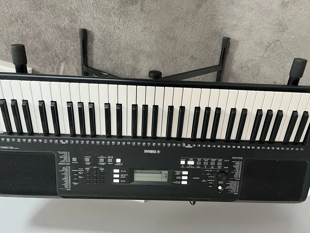 Yamaha keyboard - Image 1