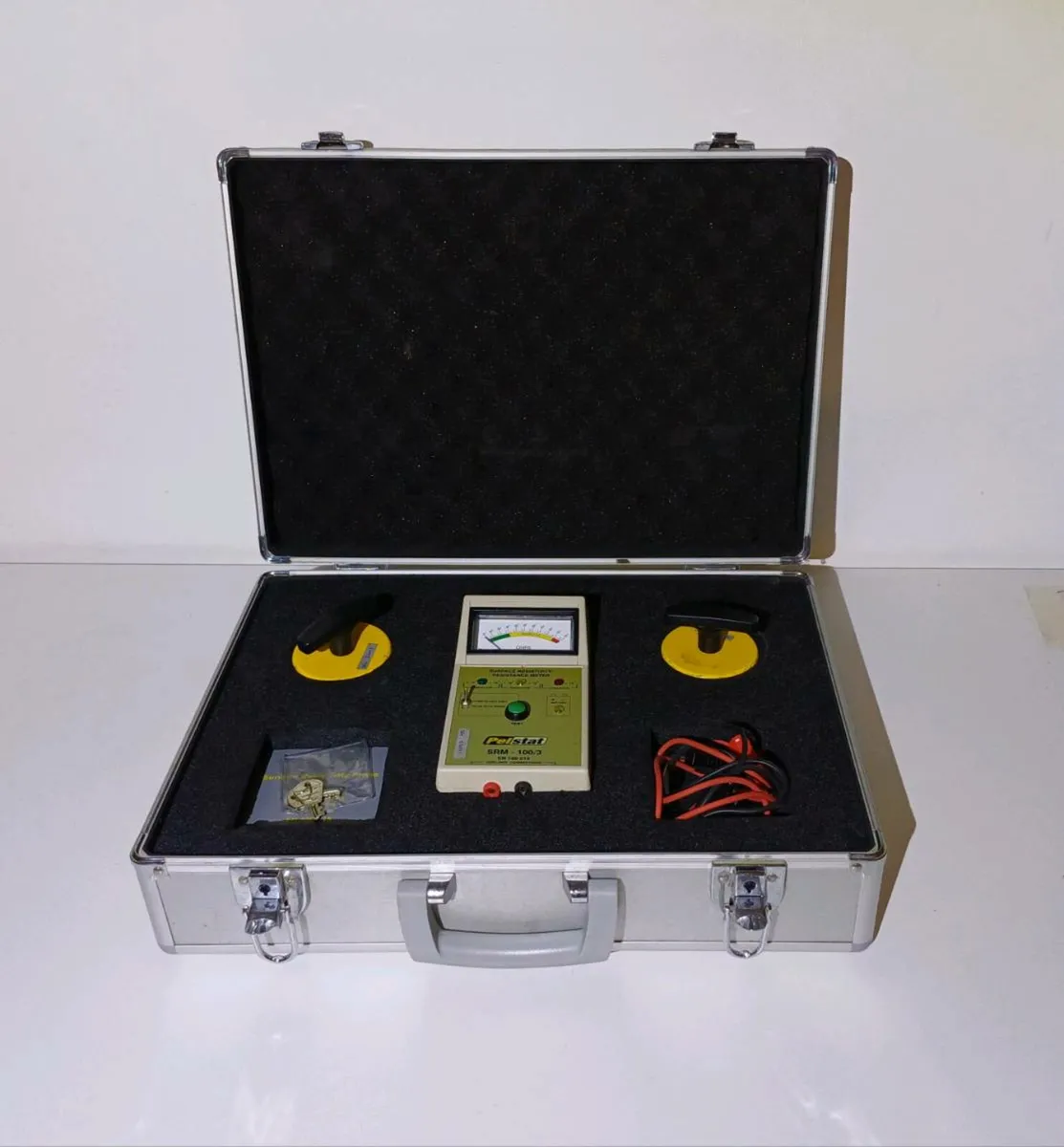  Pelstat Surface Resistivity Test Kit - Image 1