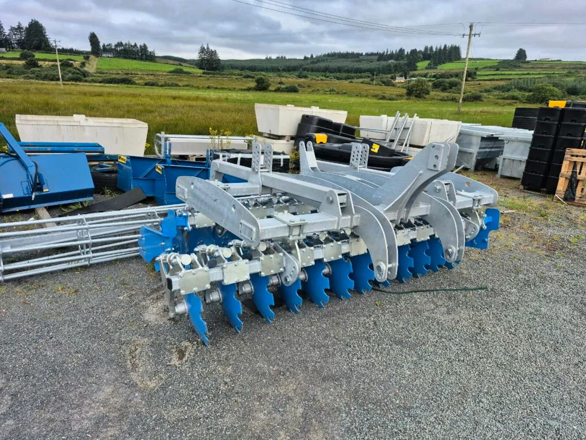 Disc Harrows and, chain Harrows - Image 1