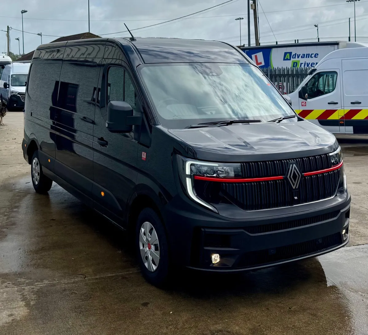 Renault master 170BHP AUTOMATIC - Image 1