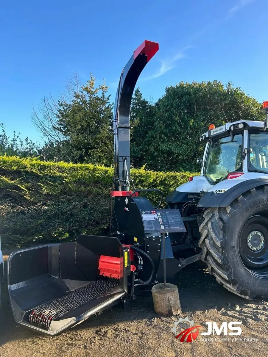 Farmi Forest CH38 ACC & ACR 15” Woodchipper - Image 4