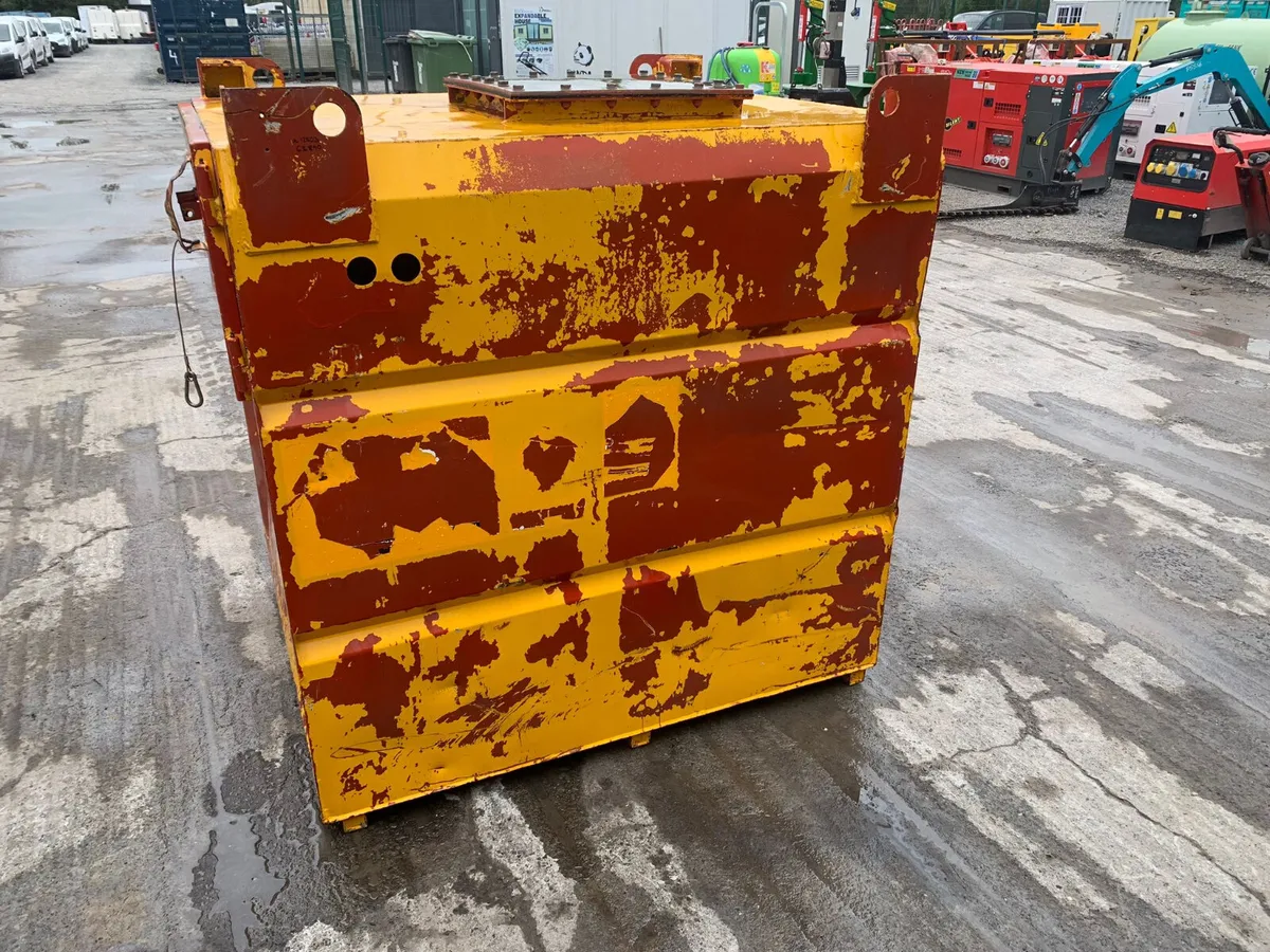 Western 1300L Fuel Bowser - Image 3