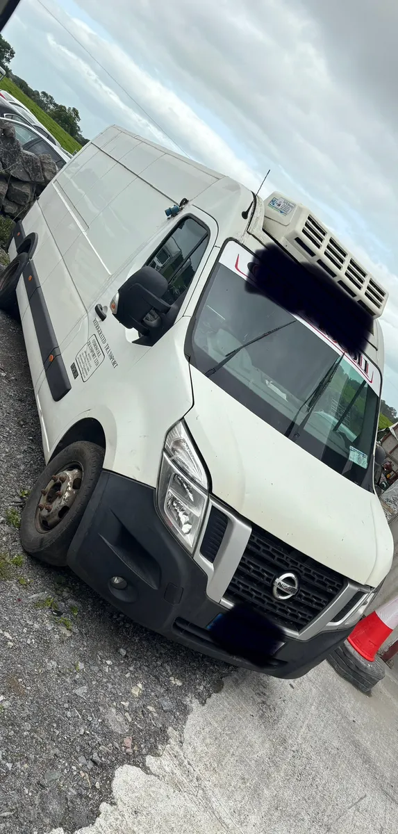 142 Nissan nv400 2.3 rwd for dismantling