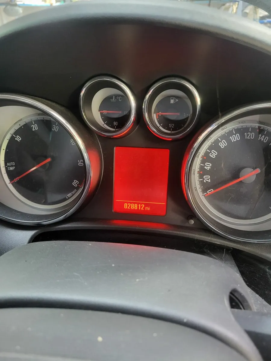 2015 Opel astra diesel - Image 3