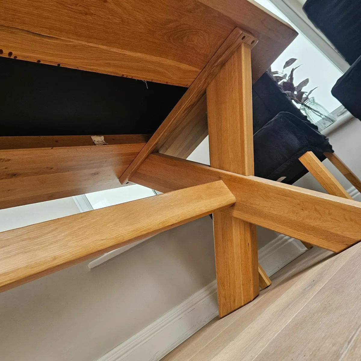 Kitchen Table and Chairs - Image 2