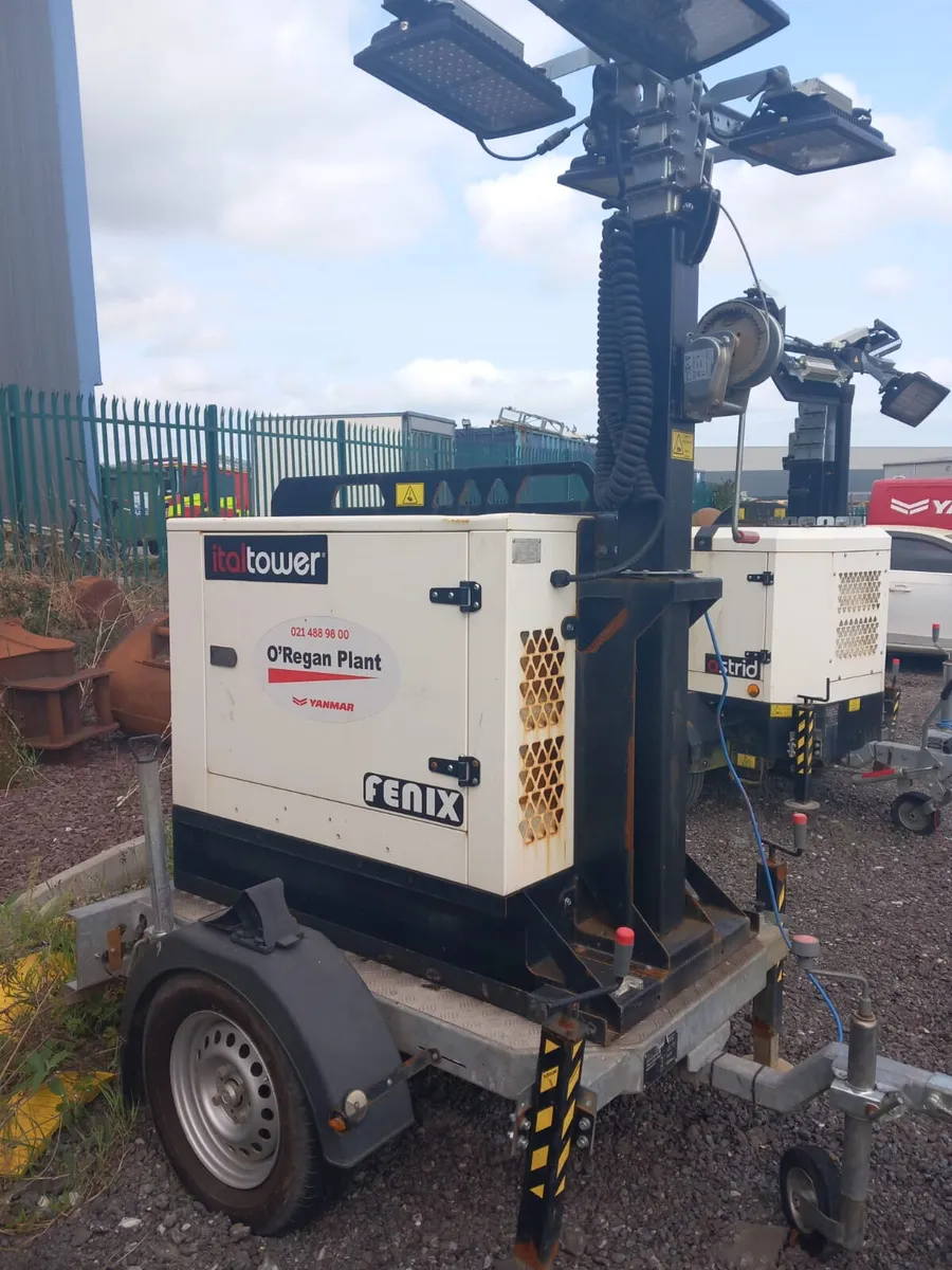 Fenix LED Tower Lights for Hire - Image 1