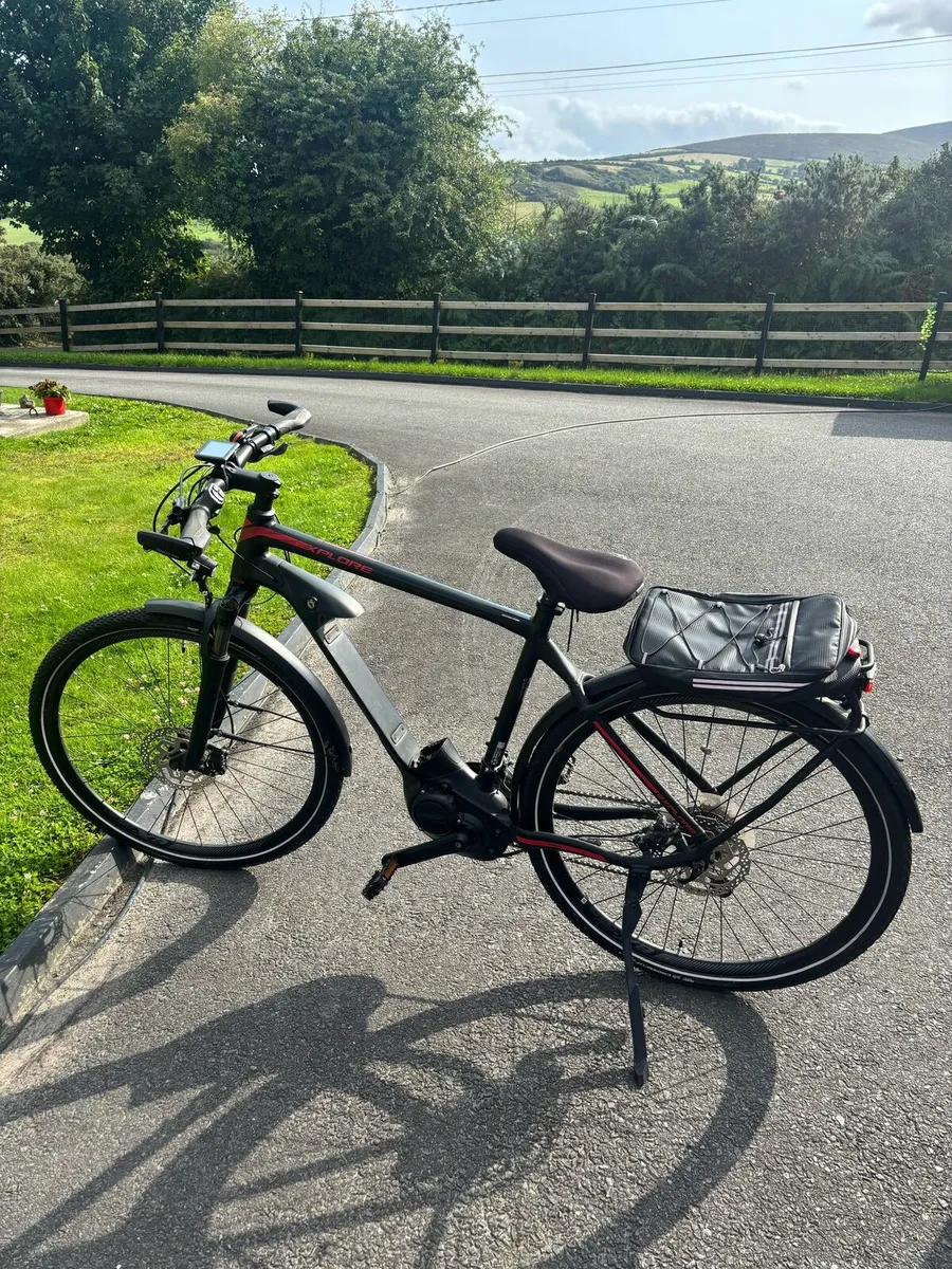 Giant Explore Electric Bike - Image 1