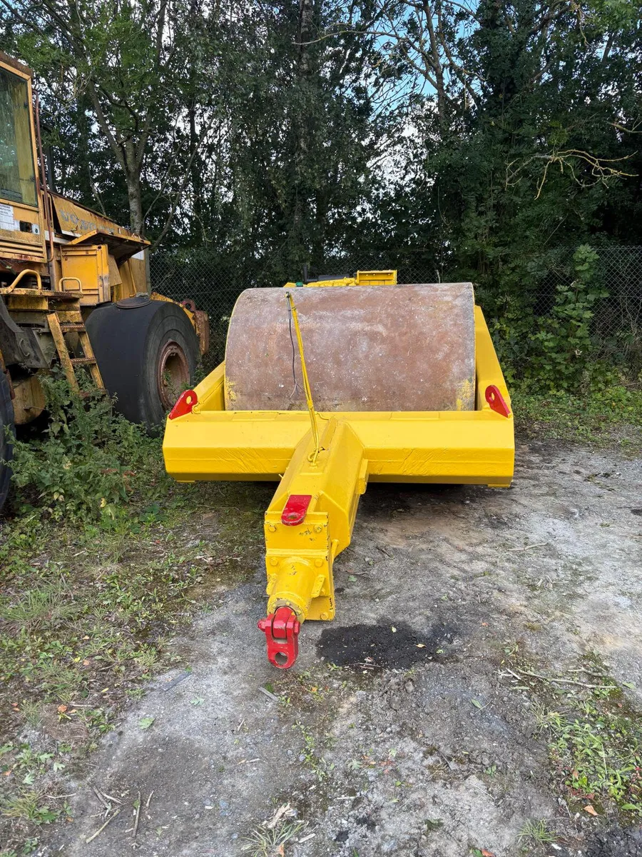 Bomag 6 Ton Towed Roller - Image 1