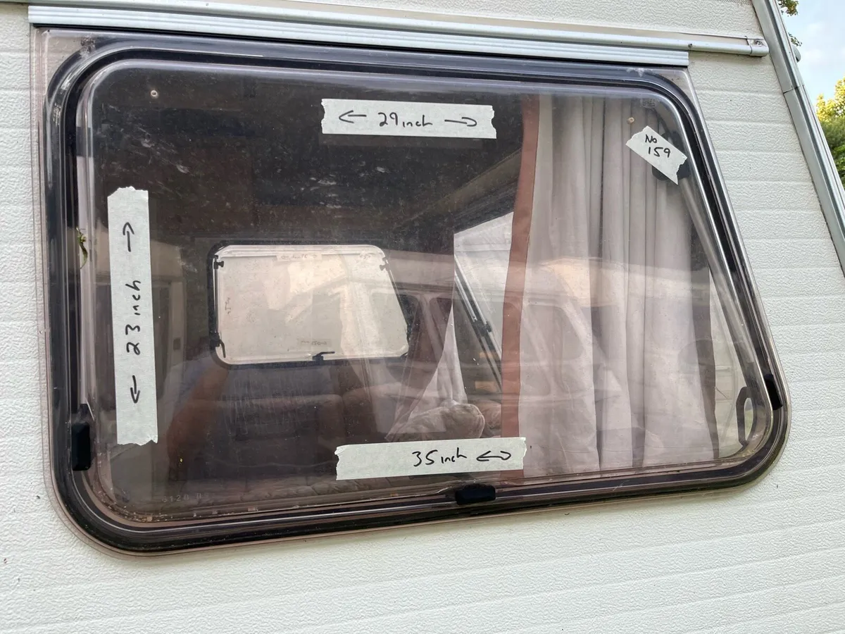 Caravan parts & windows - Image 2