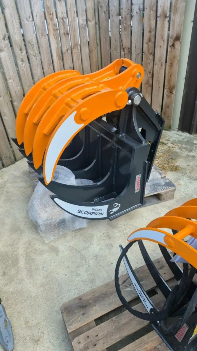 BUCKETS 1.5T - 13TON & ATTACHMENTS - Image 4