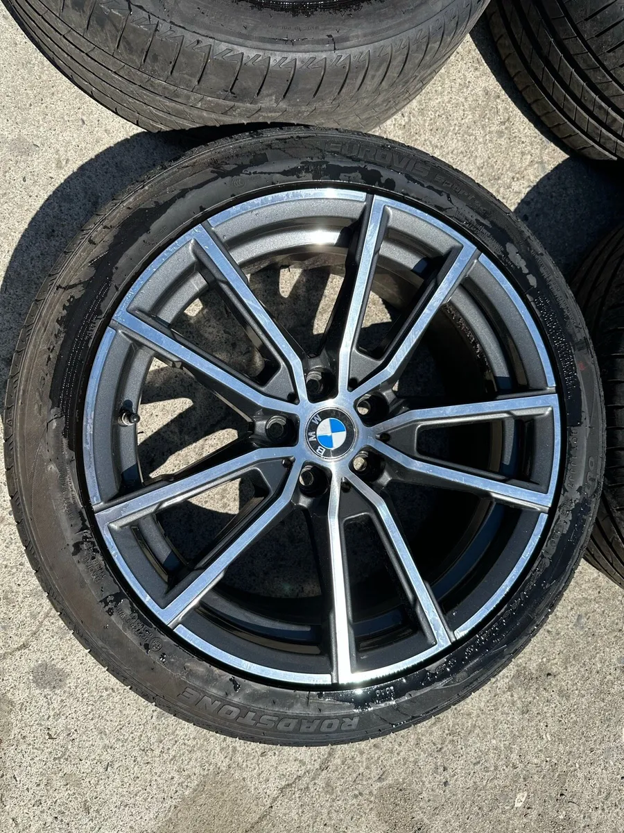 18” GENUINE BMW WHEELS - Image 3