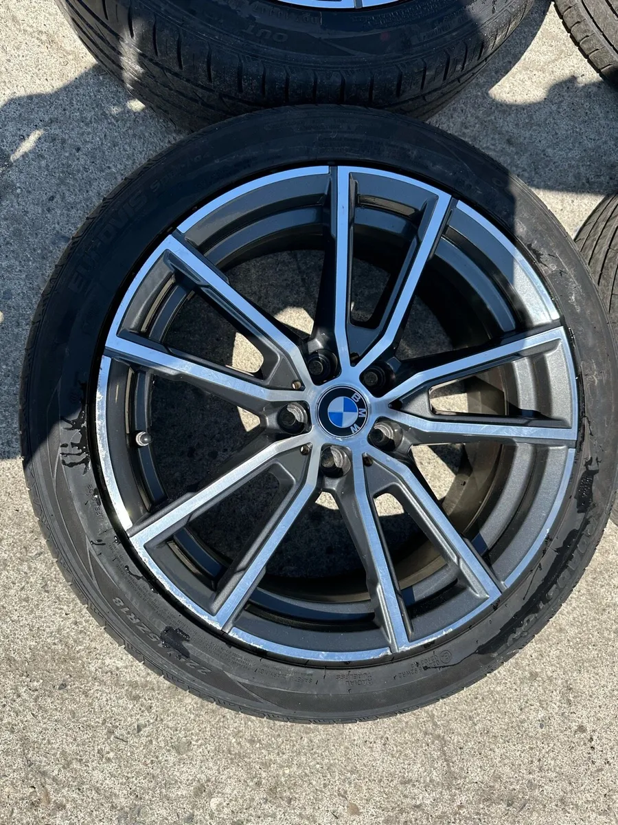 18” GENUINE BMW WHEELS - Image 4