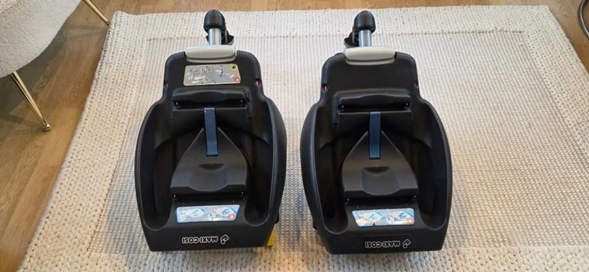 Children Car seat base  Easy Fix and Easy Base 2 - Image 1