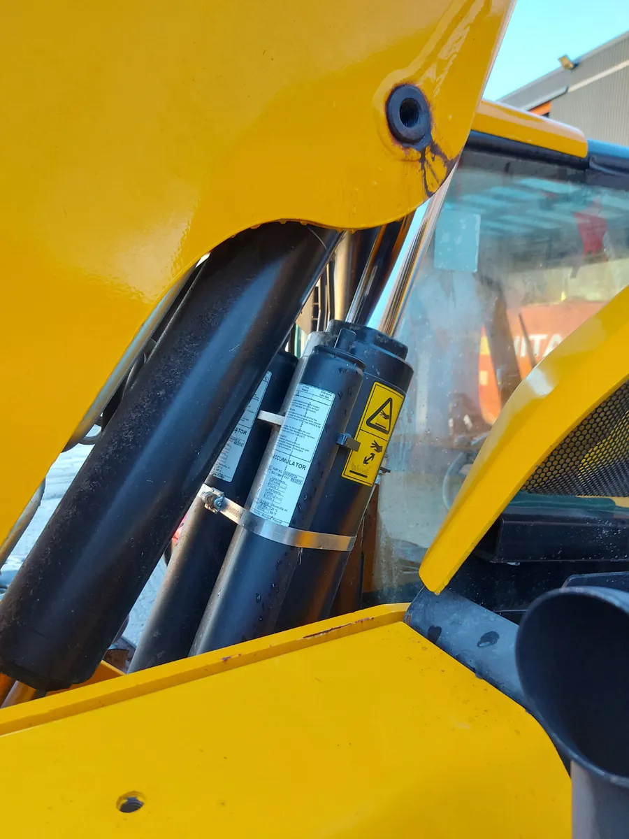 Jcb - Image 4