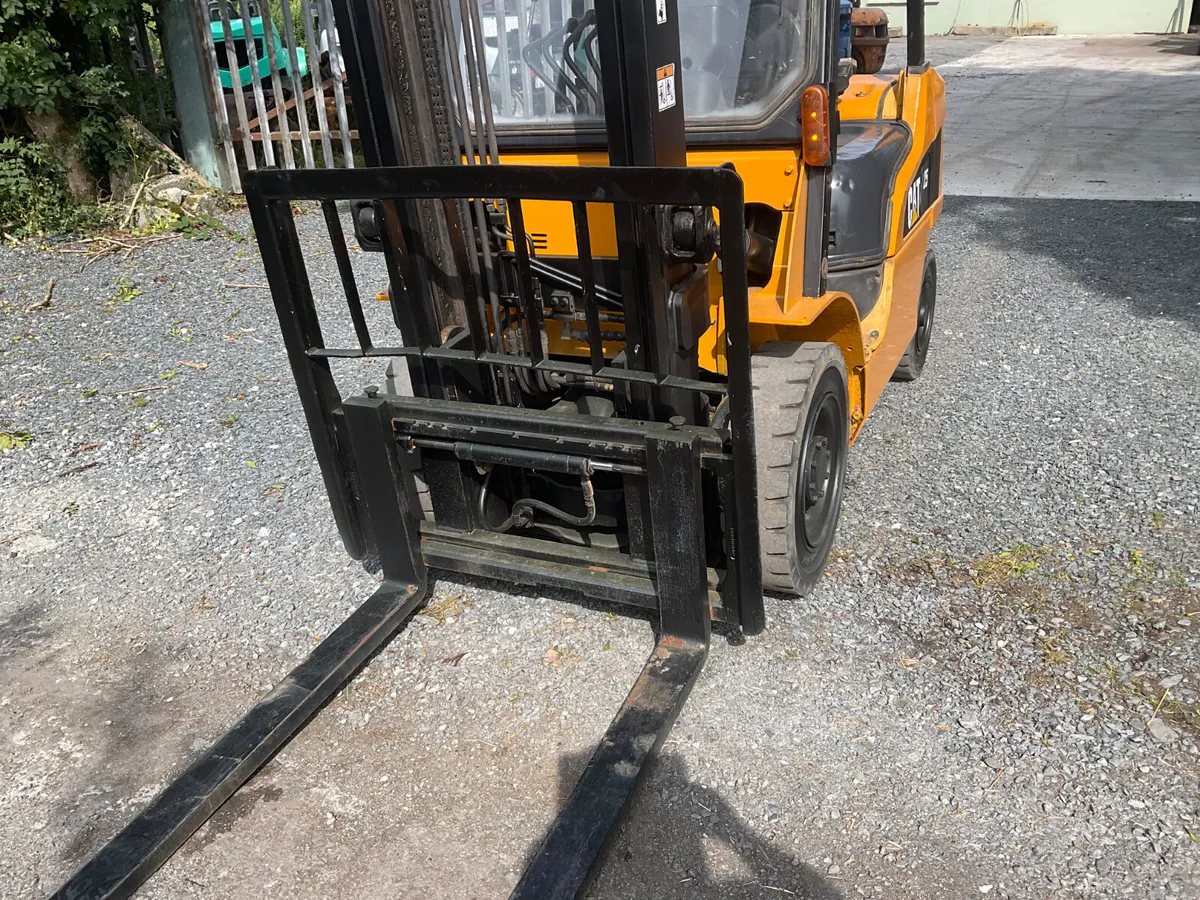 FORKLIFT - Image 2