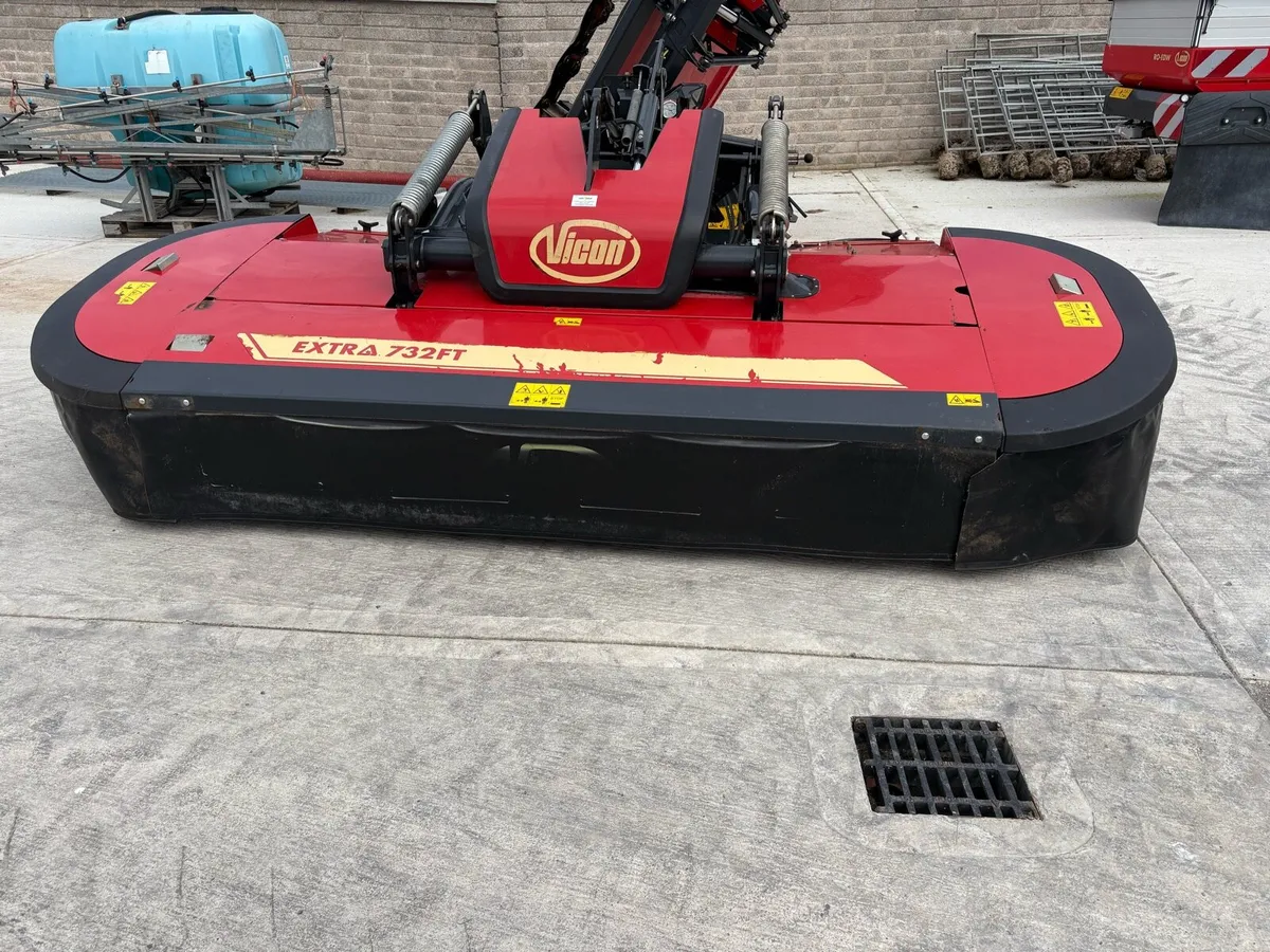 Vicon 3.2 Front Mo/Co - Image 1