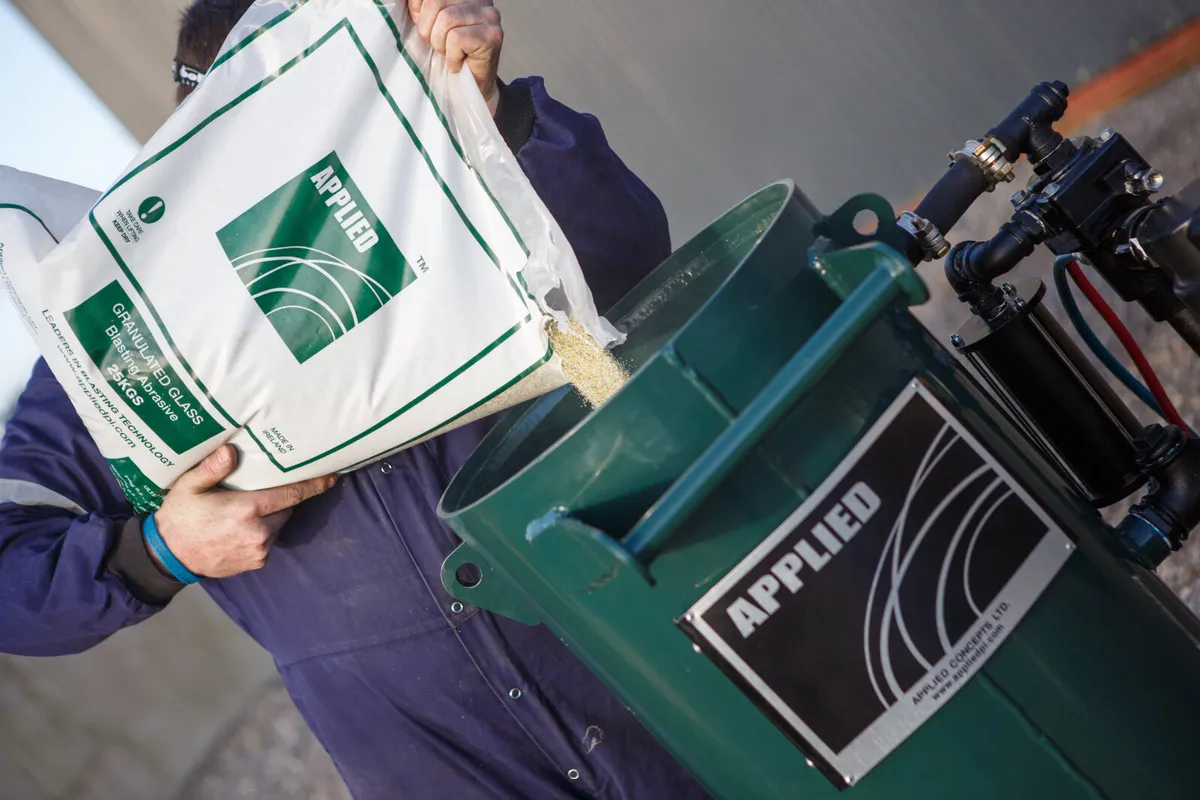 Sandblasting Sand - Blasting Abrasives - Image 1