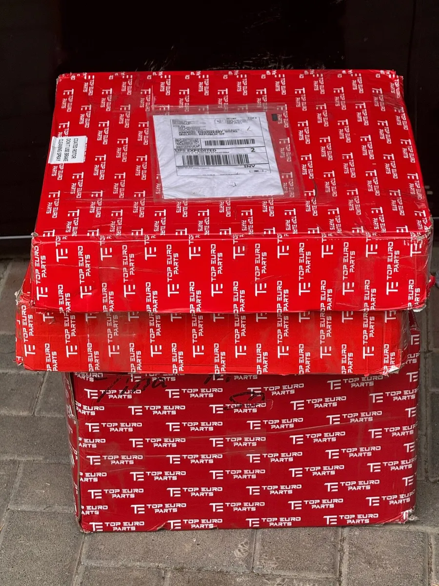 Brand new Maserati Levante discs and brake pads! - Image 2