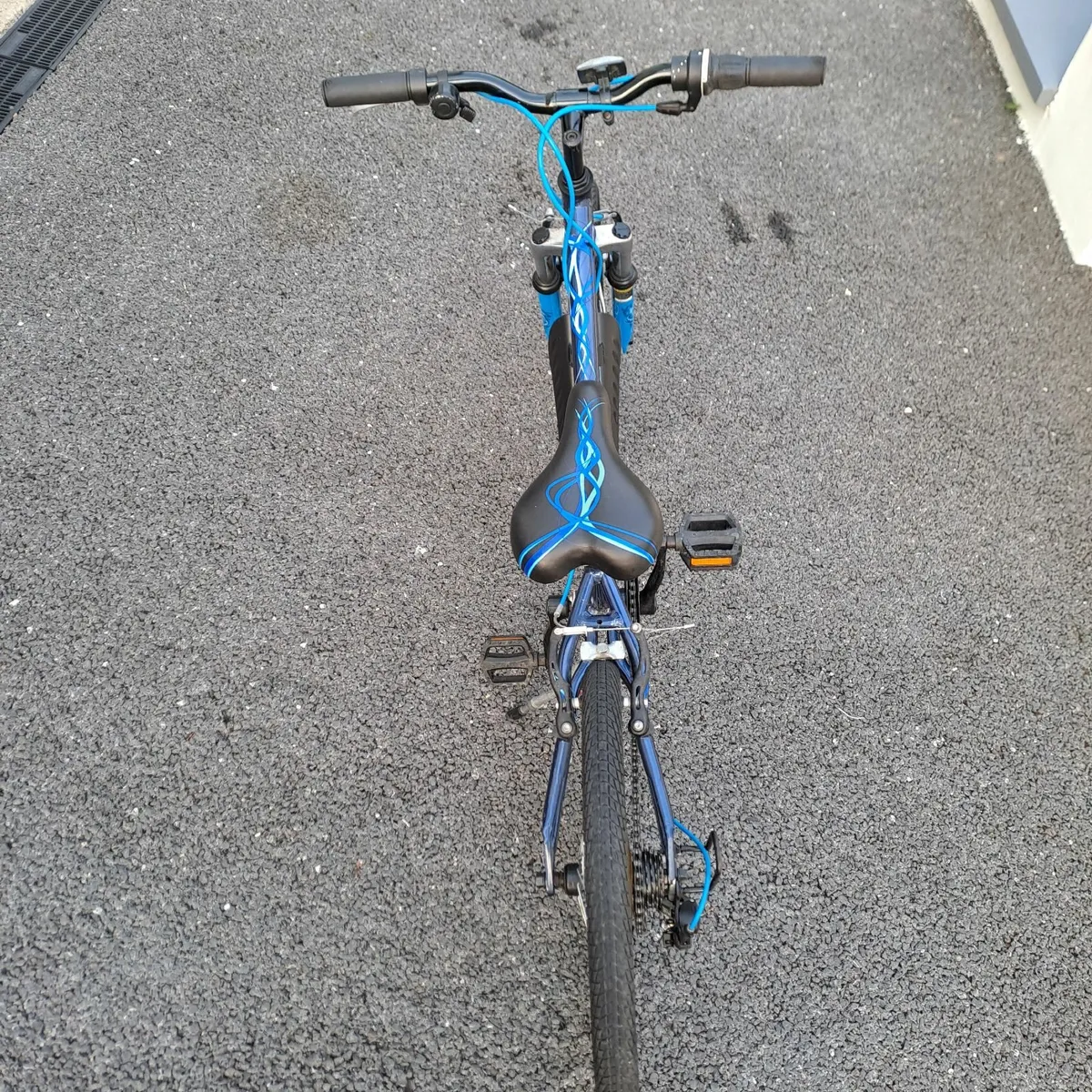 Apollo Slalom kids junior Mountain Bike-20" Wheel - Image 3