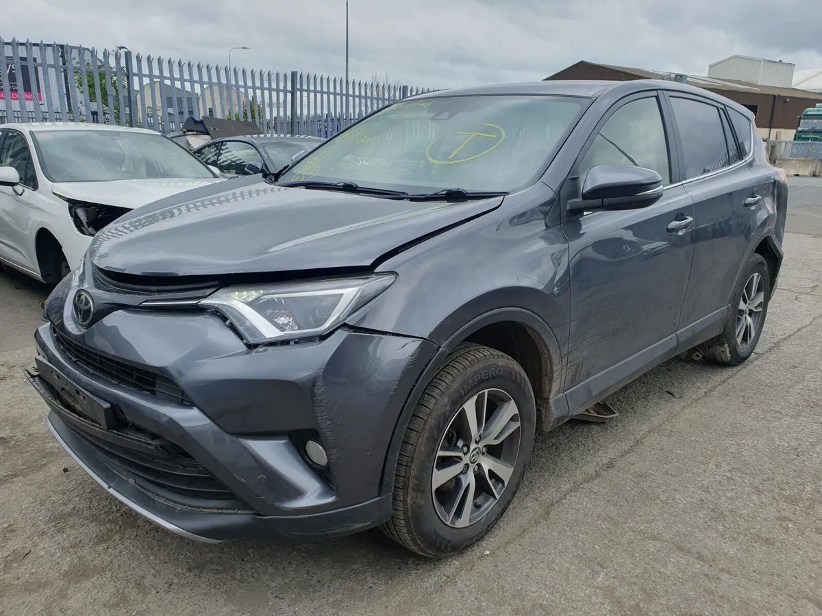 17 TOYOTA RAV4  2.0 D (N47) FOR BREAKING - Image 1
