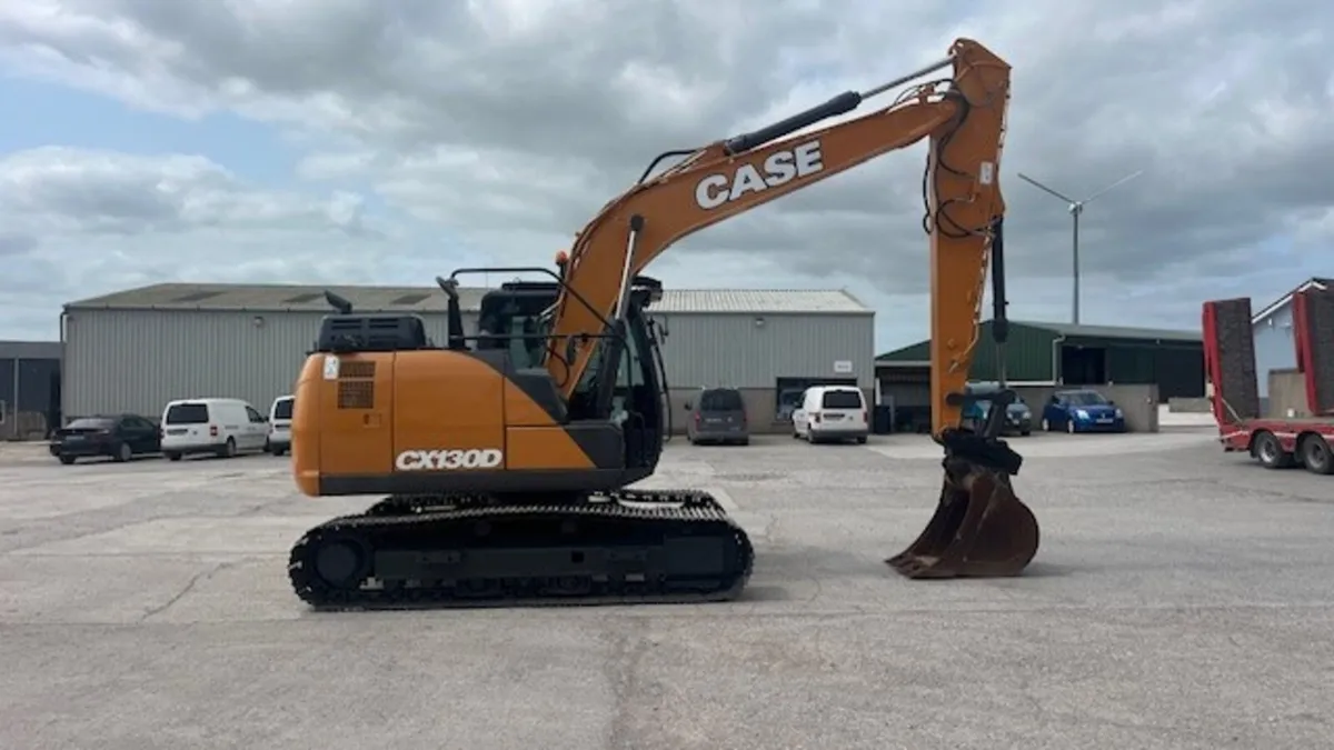 2019 Case 130D - Image 3