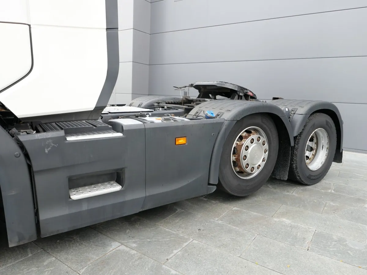 Scania 500S N/G Highline 6x2 Midlift Auto Gearbox - Image 4