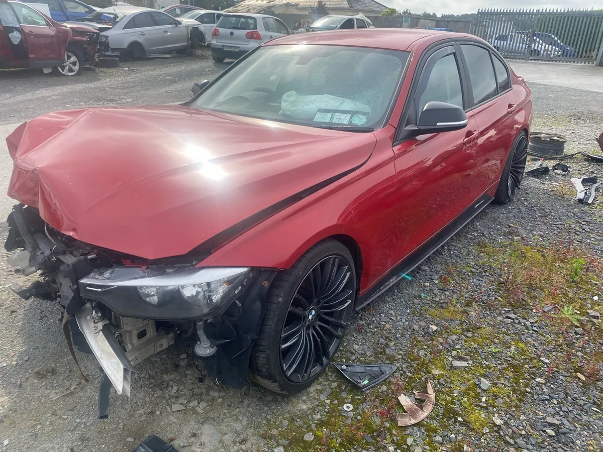 2014 BMW 318D - Image 2