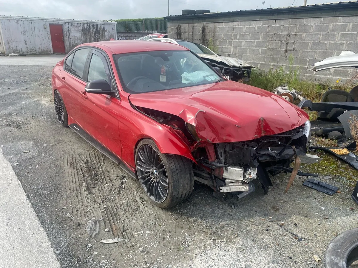 2014 BMW 318D - Image 1