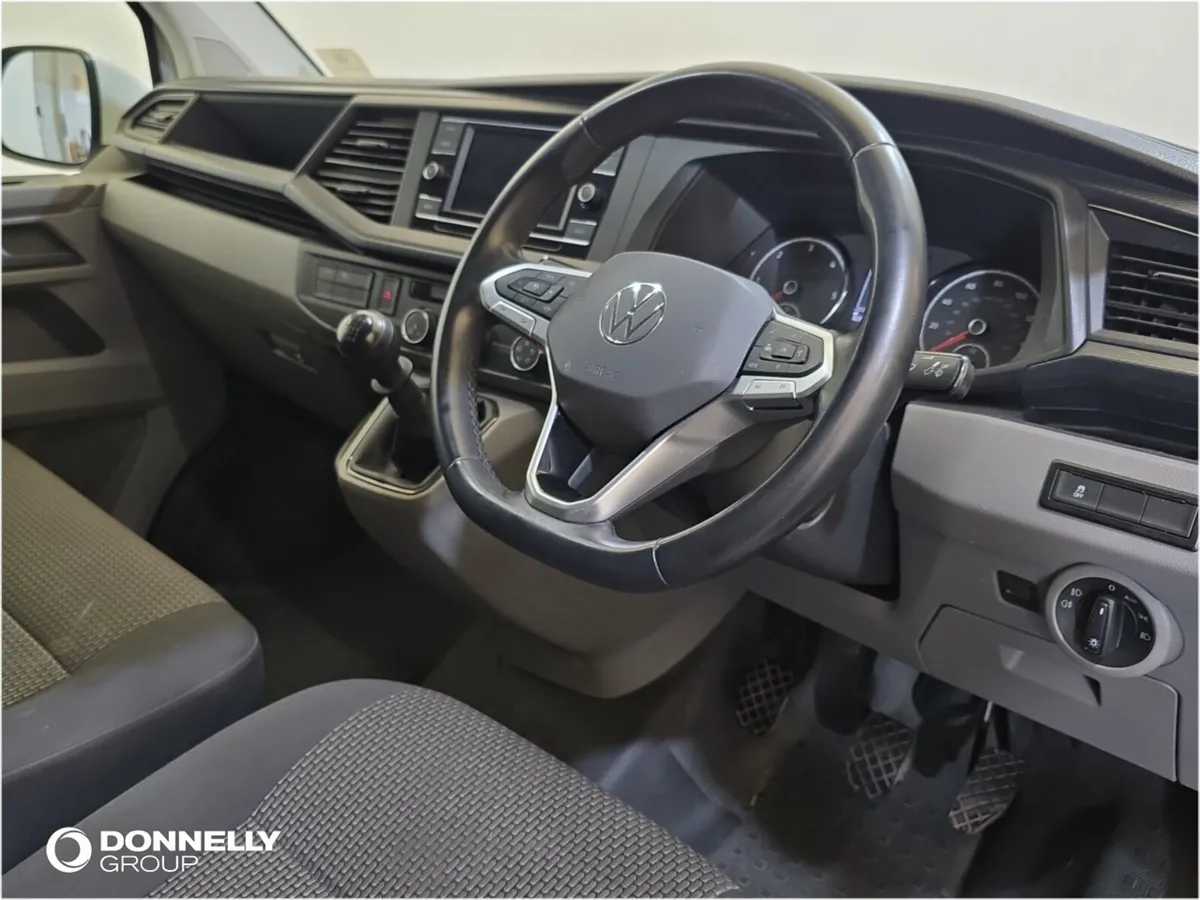 Volkswagen Transporter T28 Swb Diesel Highline - Image 4