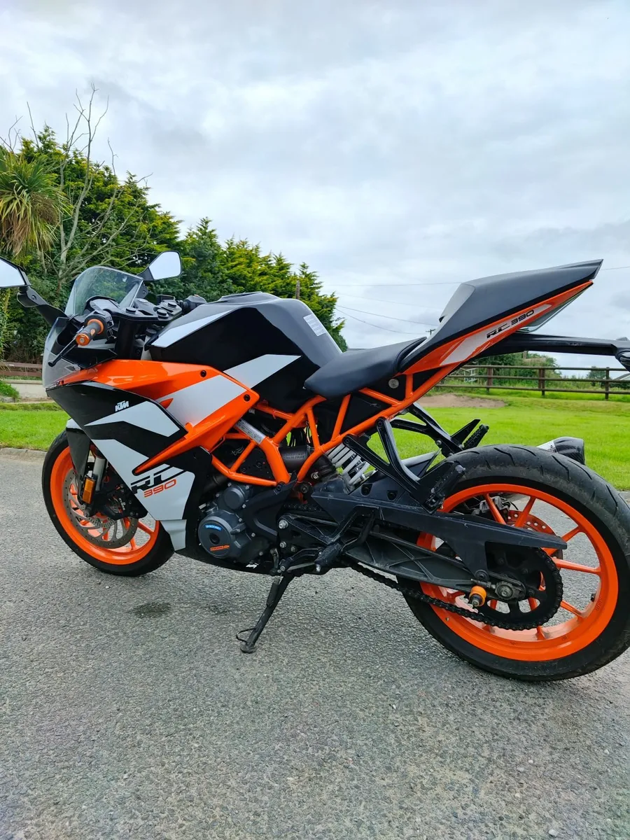 KTM RC390 - Image 2