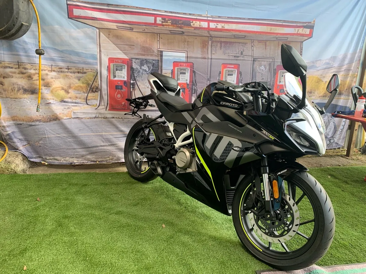 CF Moto 300SR - Image 1