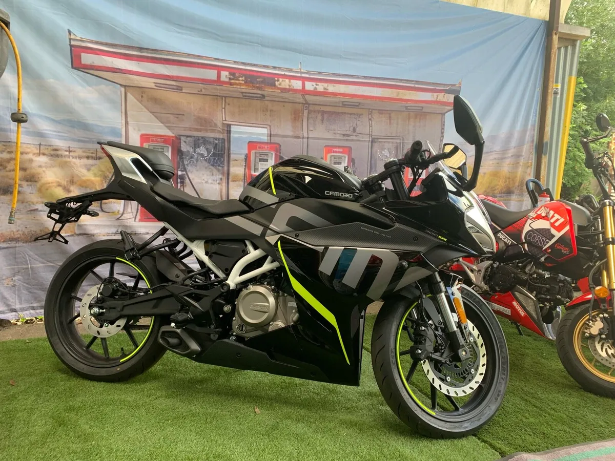 CF Moto 300SR - Image 2